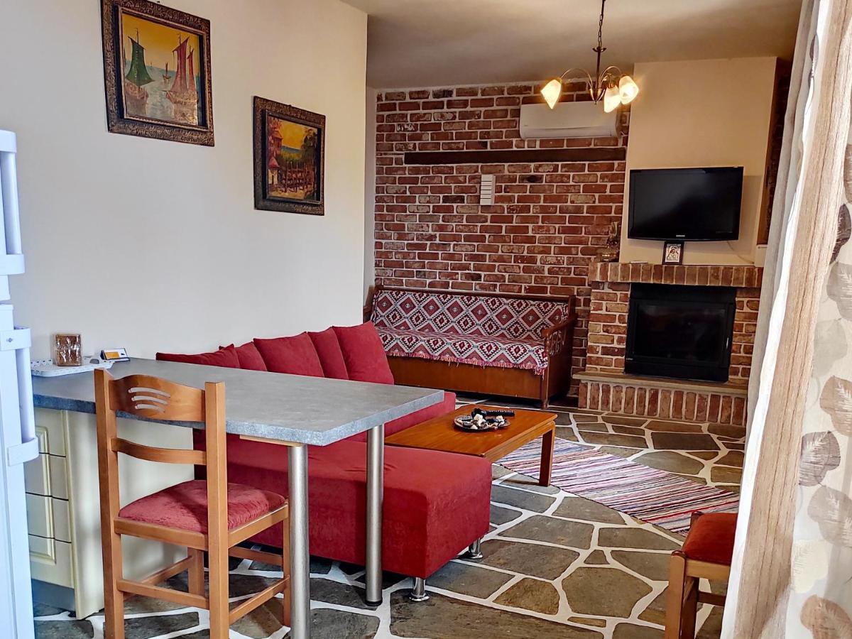 Keramidi Guesthouse Ngoại thất bức ảnh